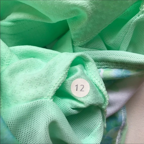 Lululemon Top - Picture 5 of 6